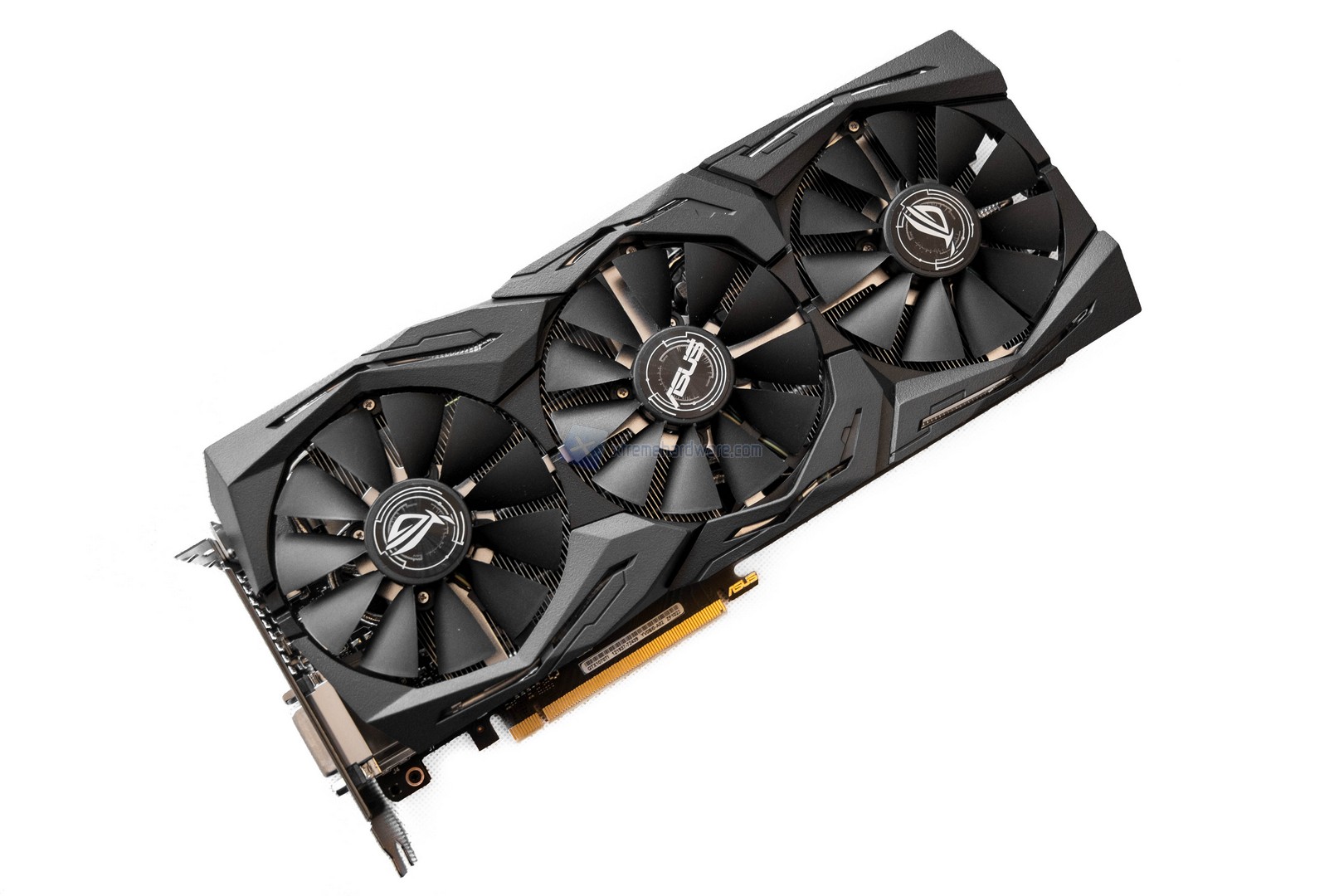 Asus GTX 1070 Ti 2